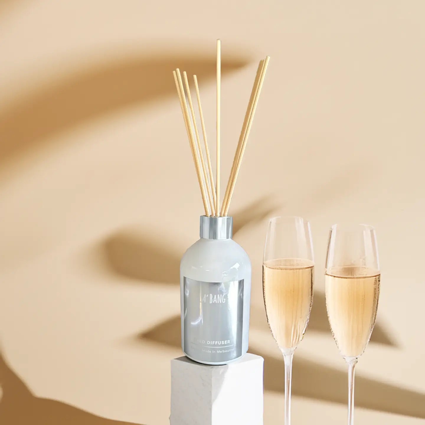 La'Bang Body Bamboo Reed Diffuser - Champagne + Strawberries