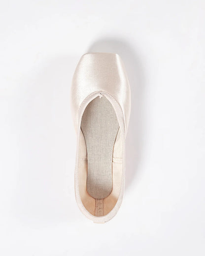 Bella Pointe Shoe | Flexible Soft Shank
