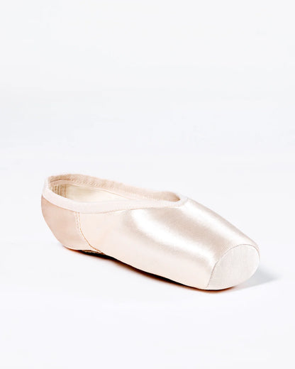 Thea Pointe Shoe | Flexible Medium Shank