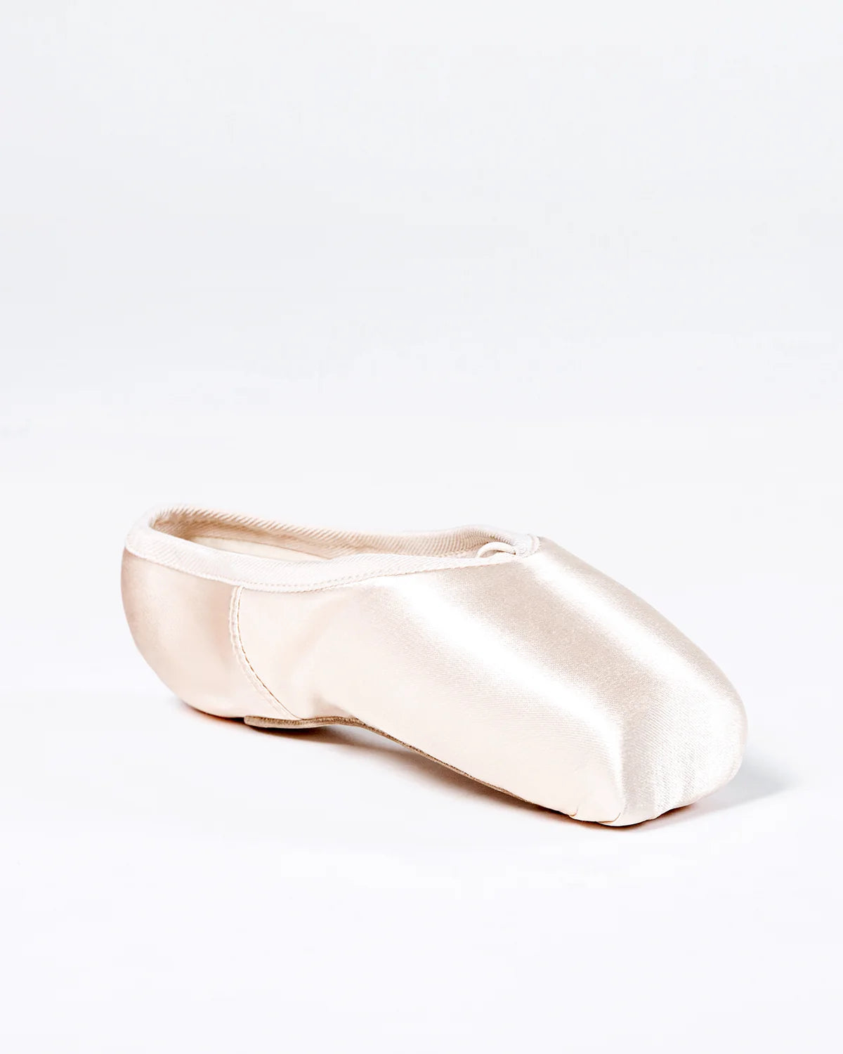 Lucelle Pointe Shoe | Flexible Soft Shank